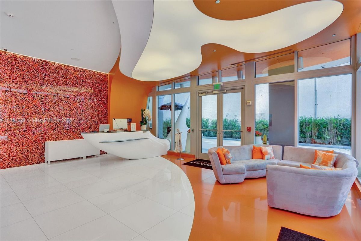 Building Photo - 31 SE 6th St