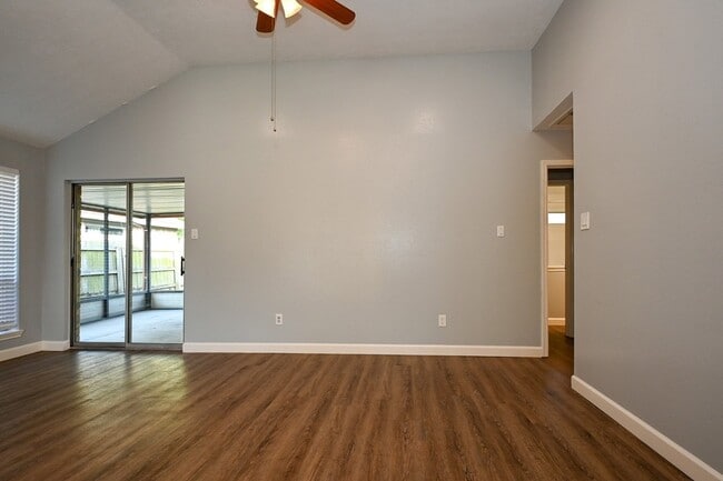 Building Photo - 6543 Liberty Valley Dr