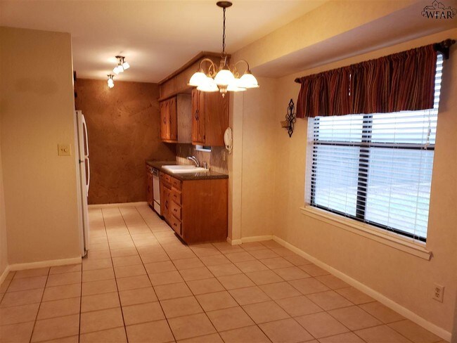 Building Photo - 5011 Sand Beach Rd