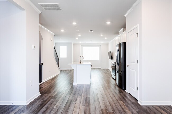 Building Photo - 1106 Shoreside Dr