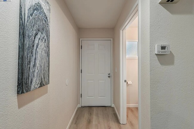 Building Photo - 7516 Silvertree Ln