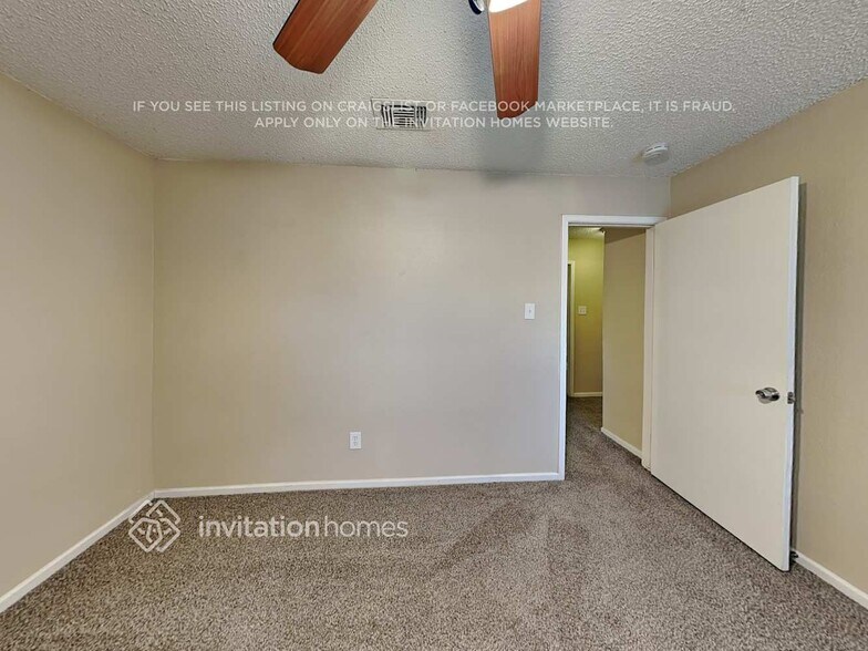 Building Photo - 6001 Rocky Point Dr