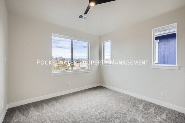 Building Photo - 1353 Baker St