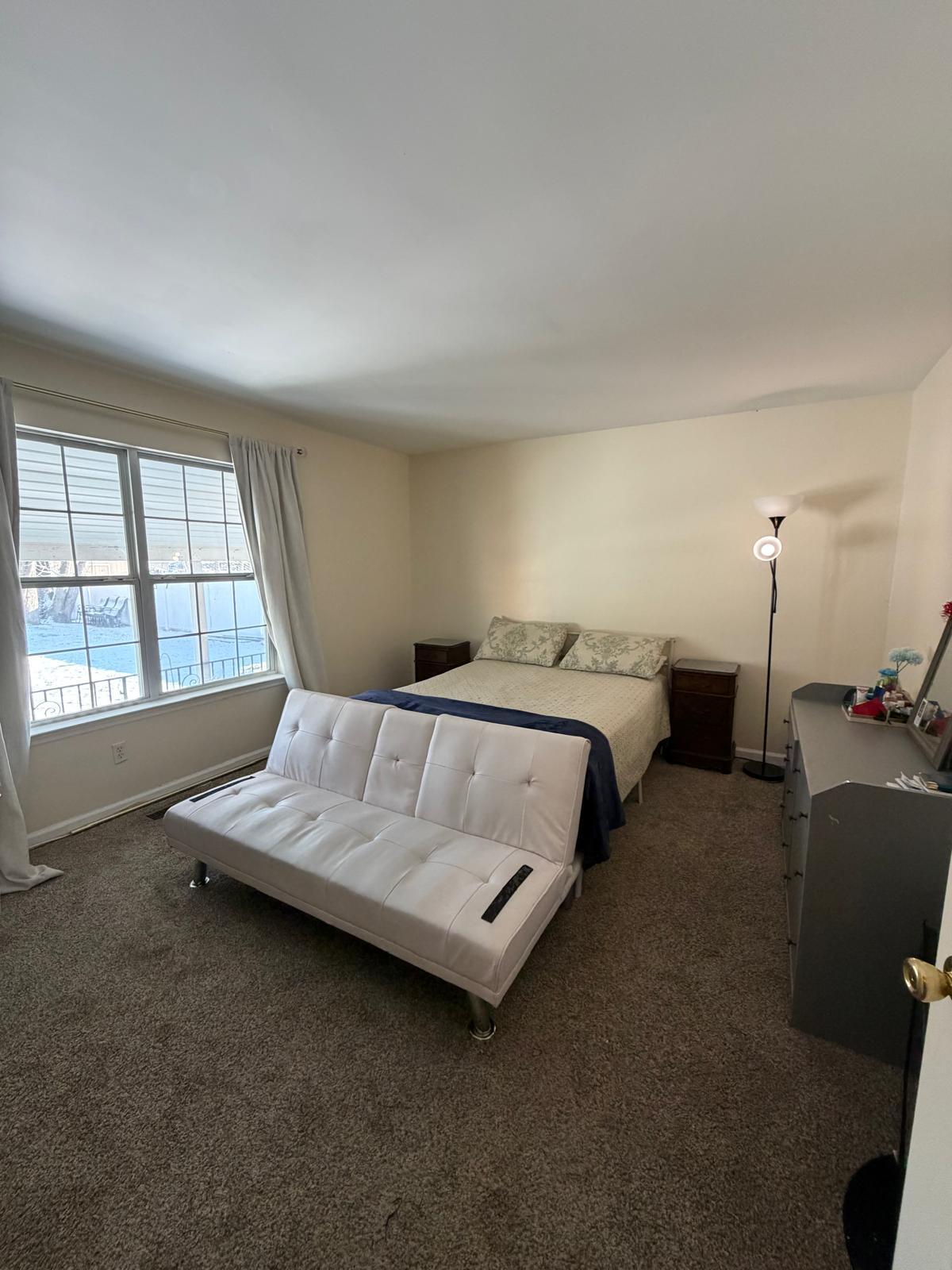 Building Photo - 87 3rd Ave