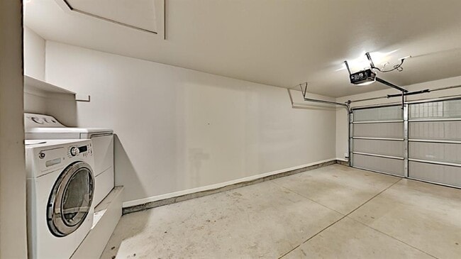 Building Photo - 11502 N Lincoln Blvd
