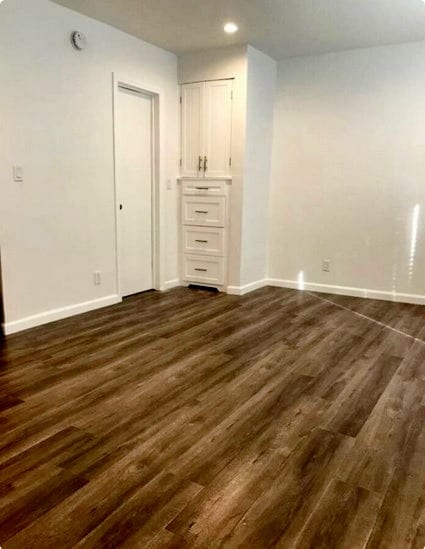 Building Photo - 6220 Holly Mont Dr