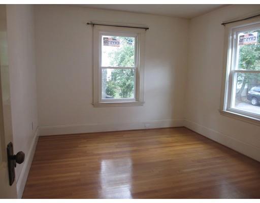 Building Photo - 137 Trapelo Rd