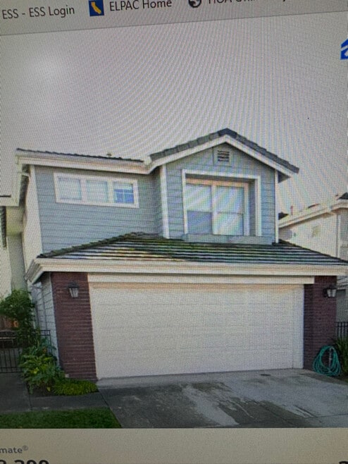 Building Photo - 600 Birdsong St