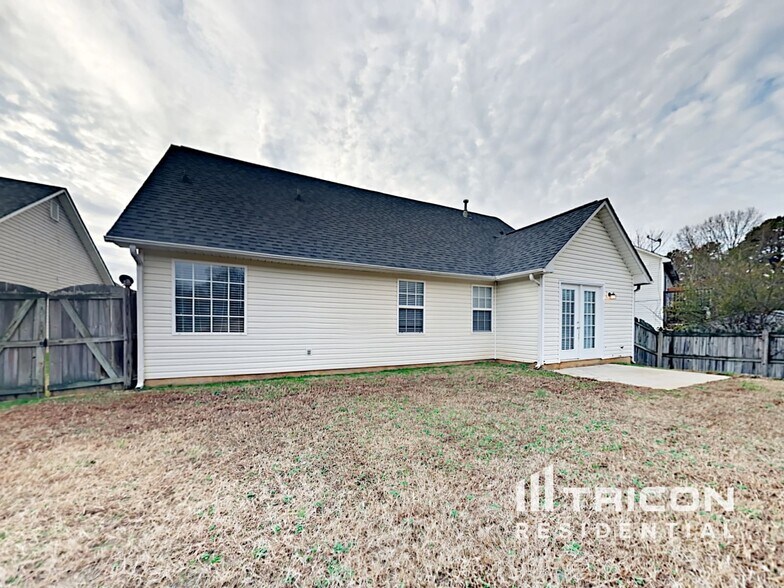 Building Photo - 2613 Millpond Way