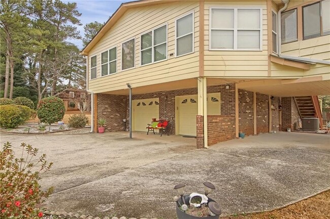 Building Photo - 1462 Ester Ct