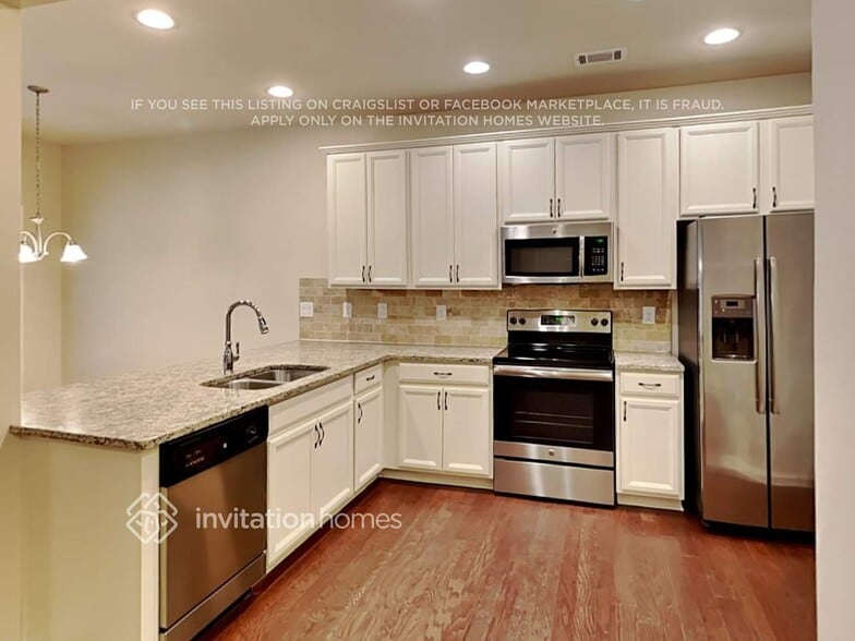 Building Photo - 228 Highland Pointe Cir E