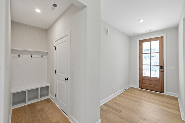 Building Photo - 253 Murray Grey Ln