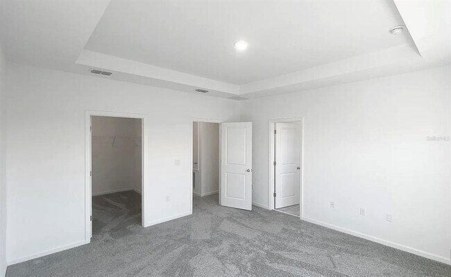 Building Photo - 2562 Skyline Lp