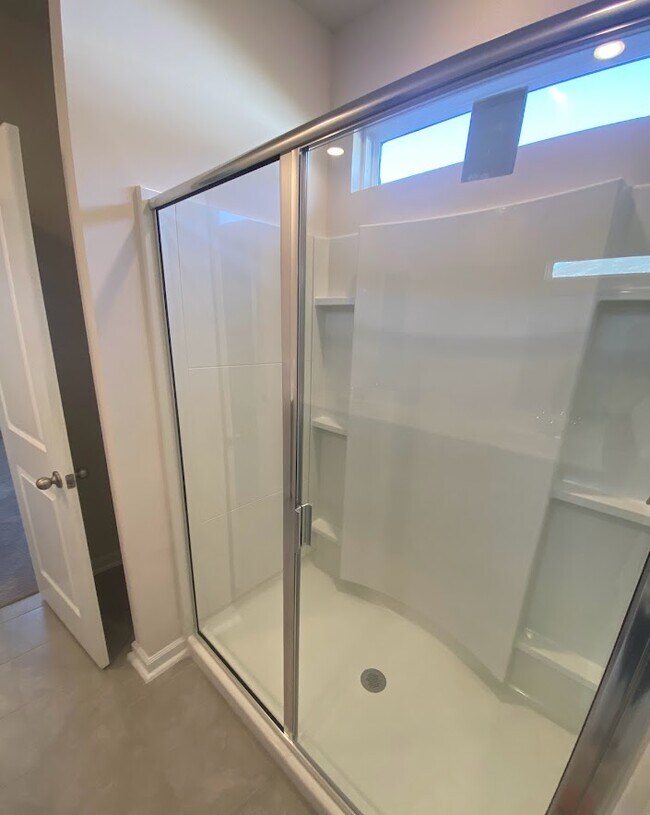 Building Photo - 1170 sennema circle