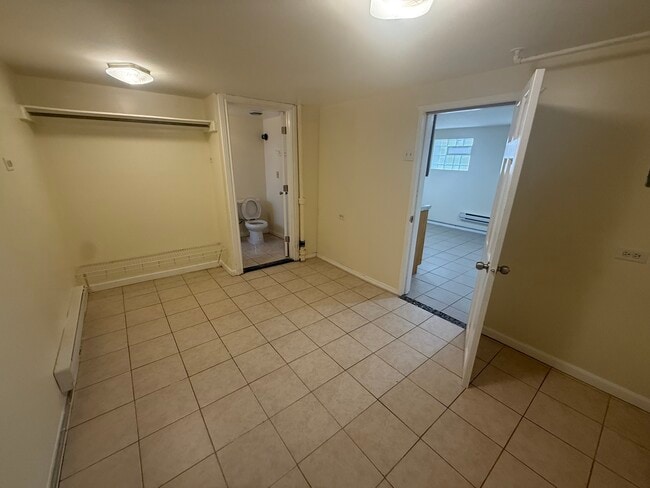 Building Photo - 5218 W Crystal St