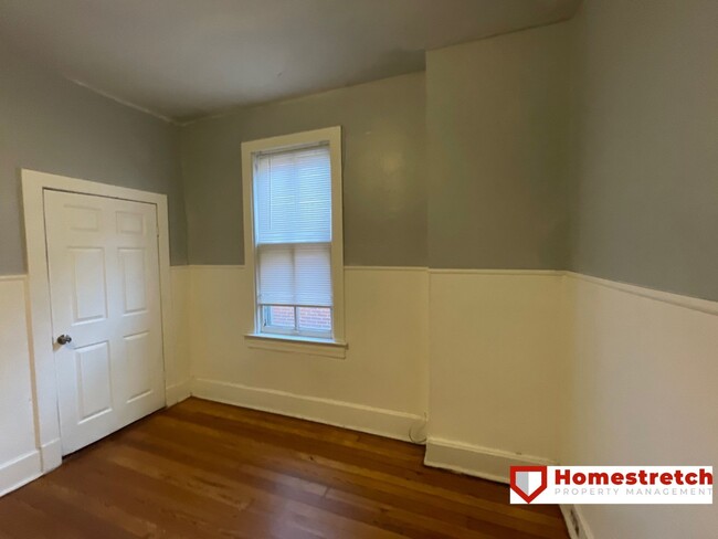 Building Photo - Second Floor One Bedroom Available for Imm...