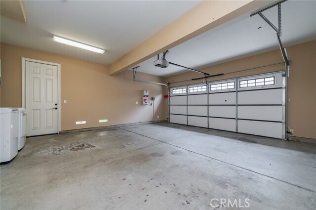 Building Photo - 1351 S Magnolia Ave