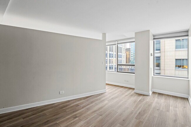 Building Photo - 233 E Erie St