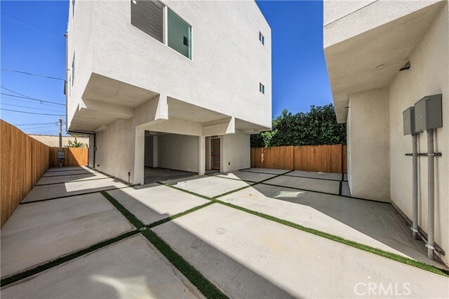 Building Photo - 2847 S Victoria Ave