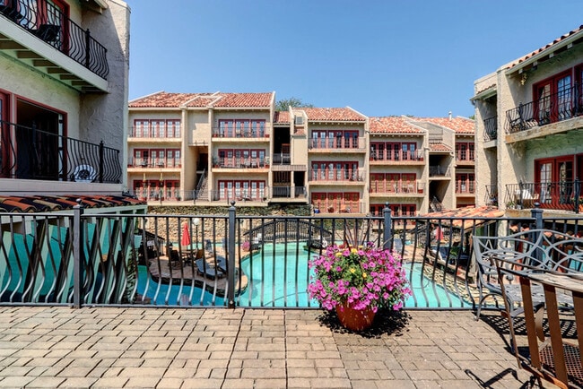 Building Photo - West Plaza Resort-Style  Living