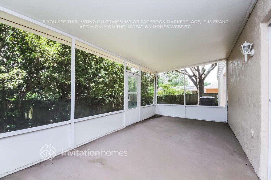 Building Photo - 33 Valleywood Dr