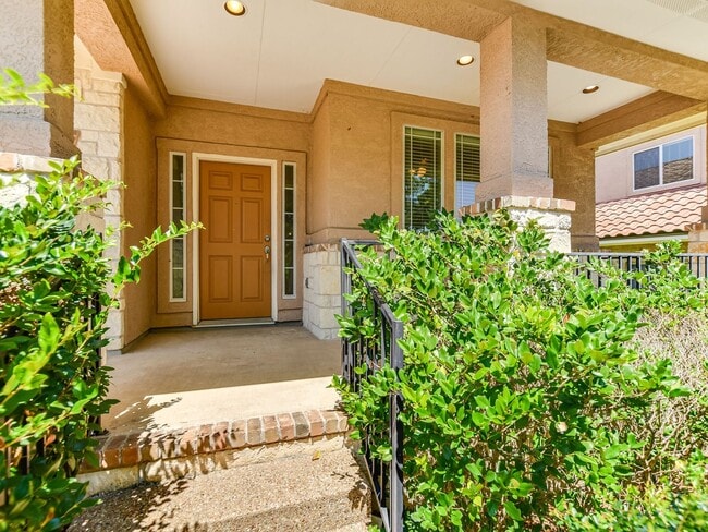 Building Photo - 3712 Broadwinged Hawk Cove