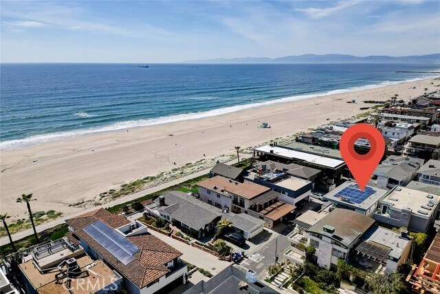 Building Photo - 3208 Ocean Dr