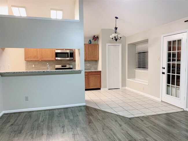 Building Photo - 7703 Hayward Ct