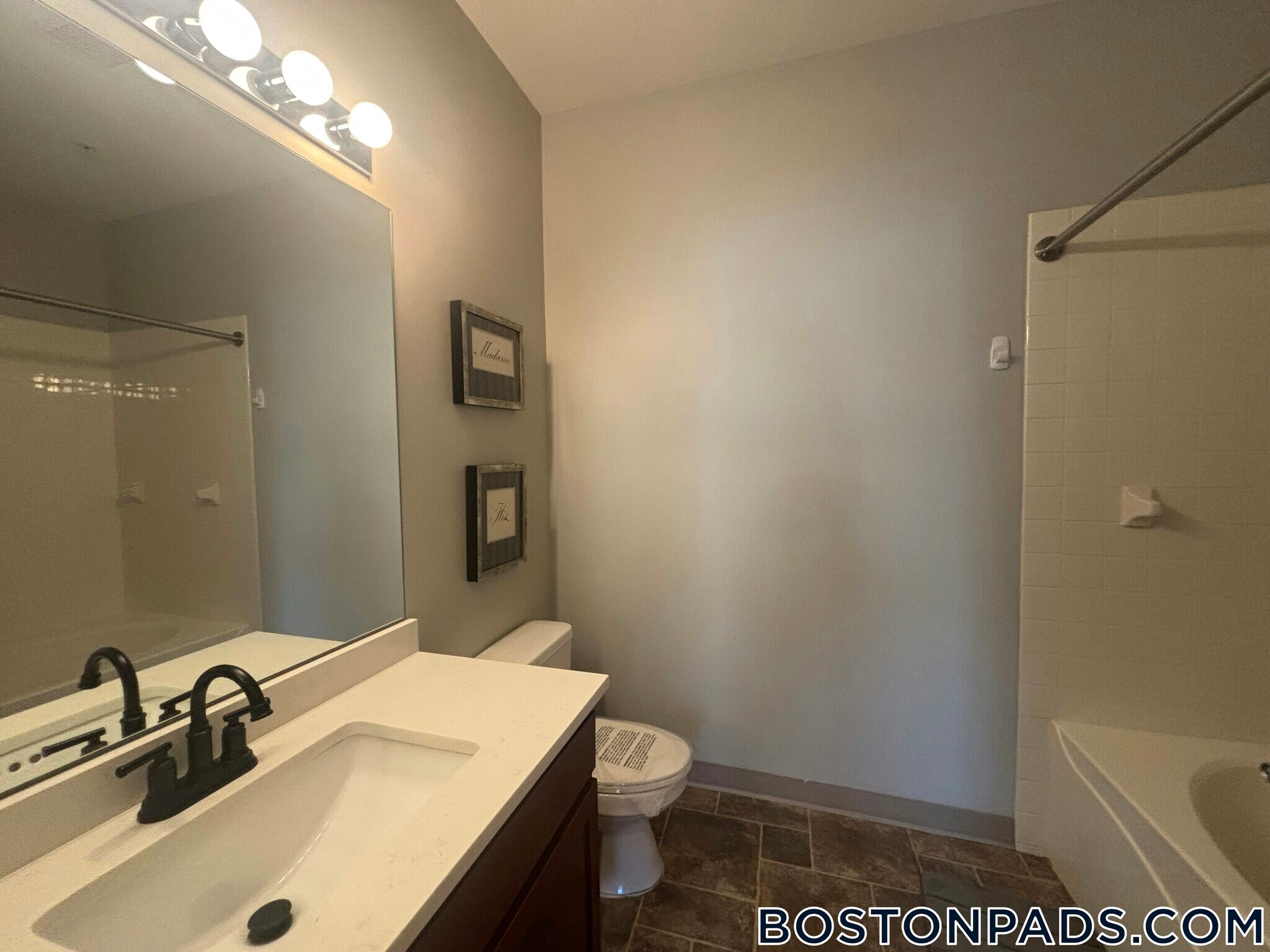 Building Photo - 311 Lowell St