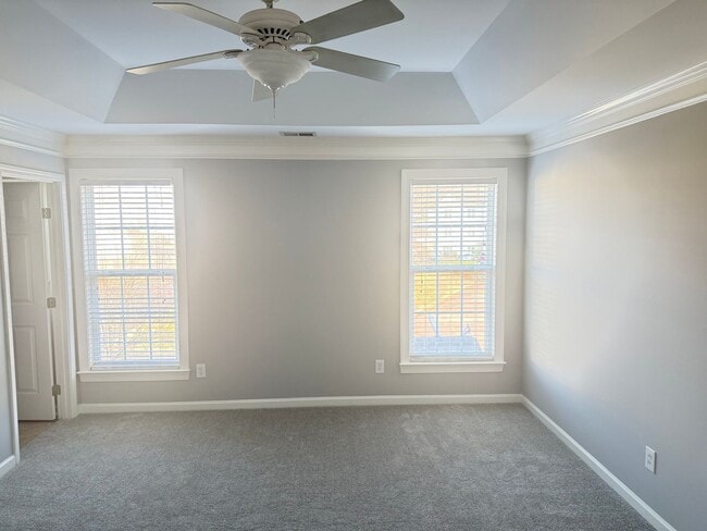 Building Photo - Updated 2 Bed, 2.5 Bath Townhome | Prime Lake Norman Location