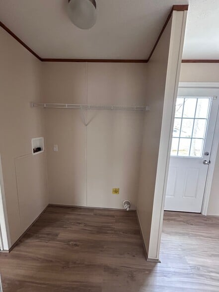 Building Photo - 6 Deer Run Pky