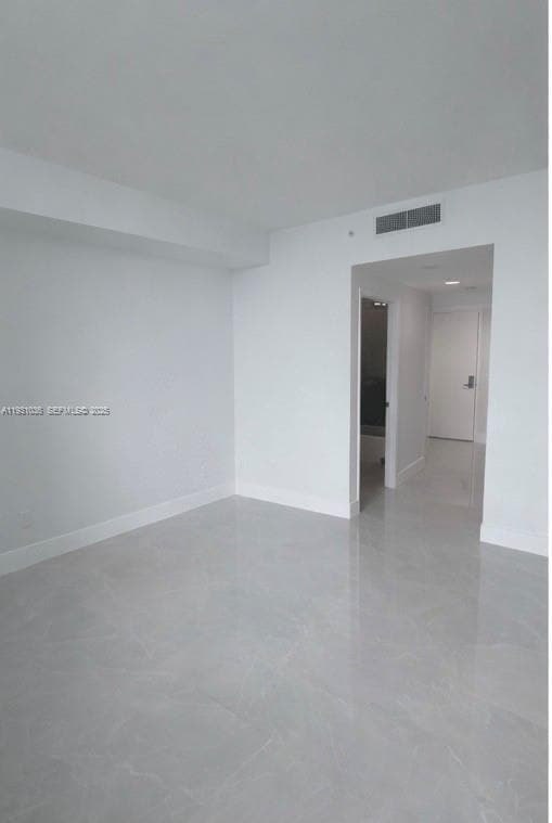 Building Photo - 2475 Brickell Ave