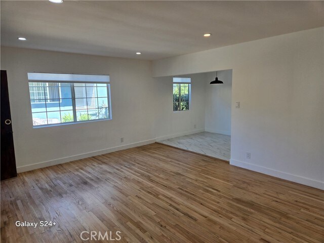 Building Photo - 1570 N Verdugo Rd
