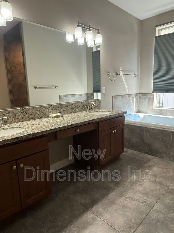 Building Photo - 1317 Cedar Creek Cir