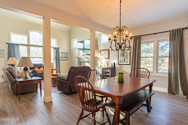 Building Photo - 2 Horizon Dr