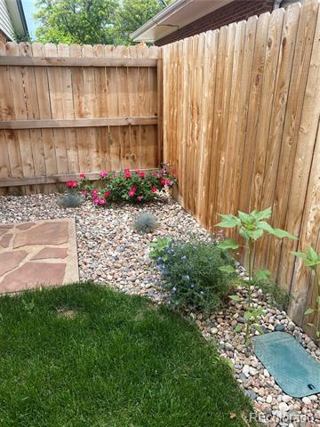 Building Photo - 1884 S Reed Ct