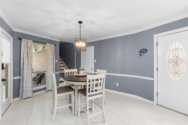 Building Photo - 1606 Rustic Knolls Dr
