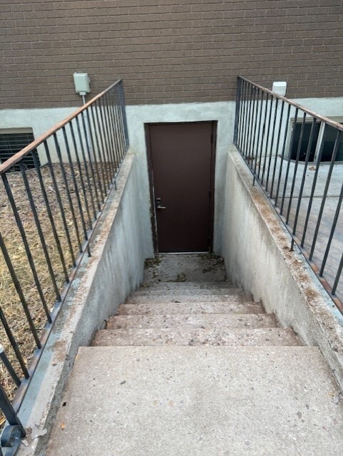 Building Photo - 182 W 5450 S