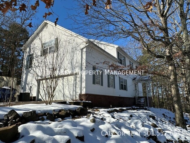 Building Photo - 3 Rocky Top Cove