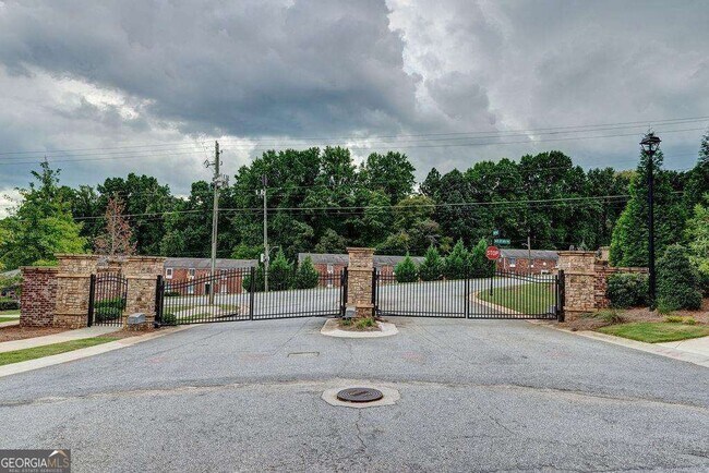 Building Photo - 1395 Harris Way S