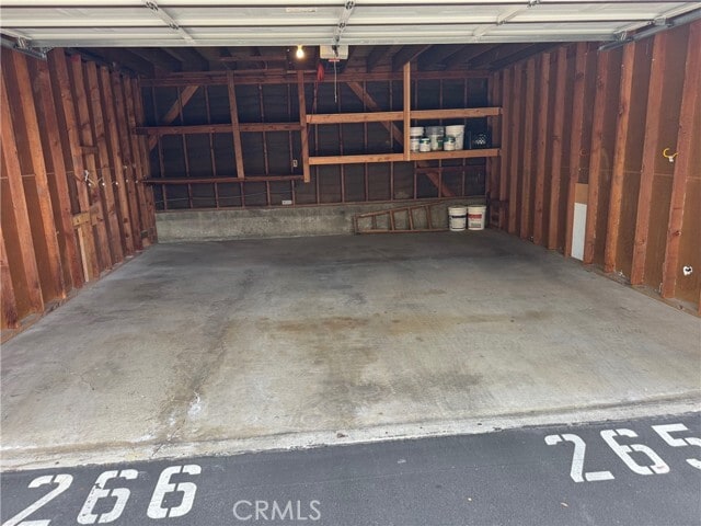 Building Photo - 3701 Country Club Dr