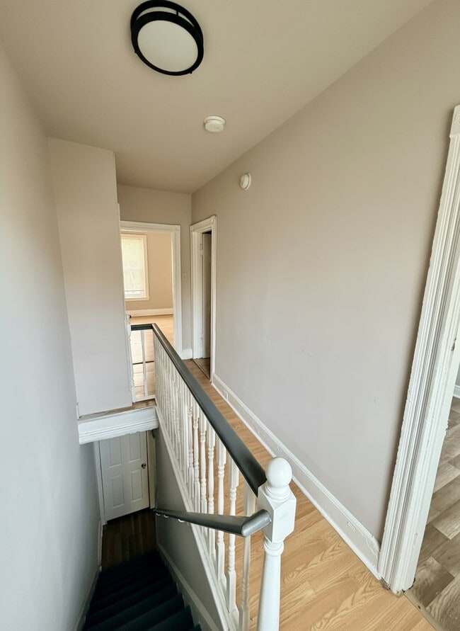 Building Photo - 88 E Garfield St