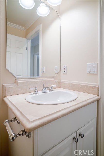 Building Photo - 5562 W 190th St