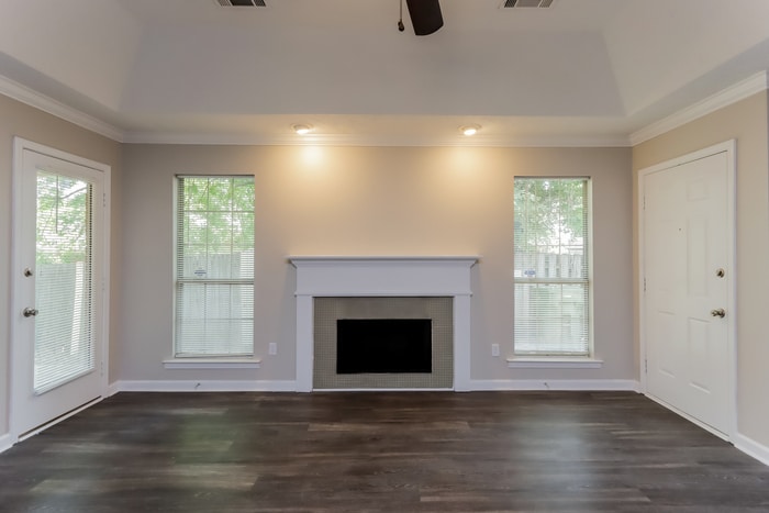 Building Photo - 1649 Meadow Oak Ct