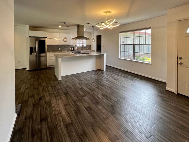 Building Photo - 9 Blue Marlin Cove