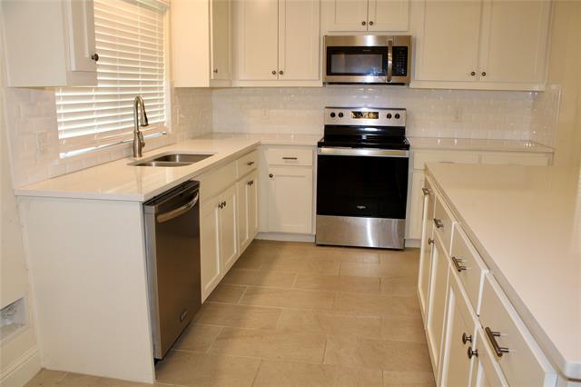 Building Photo - 3009 Osceola Dr