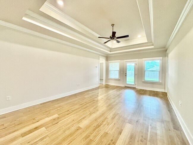 Building Photo - 1234 Fenwick Ct