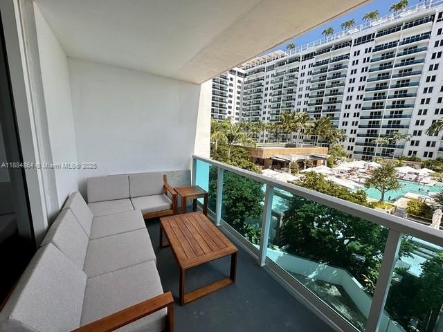Building Photo - 2301 Collins Ave