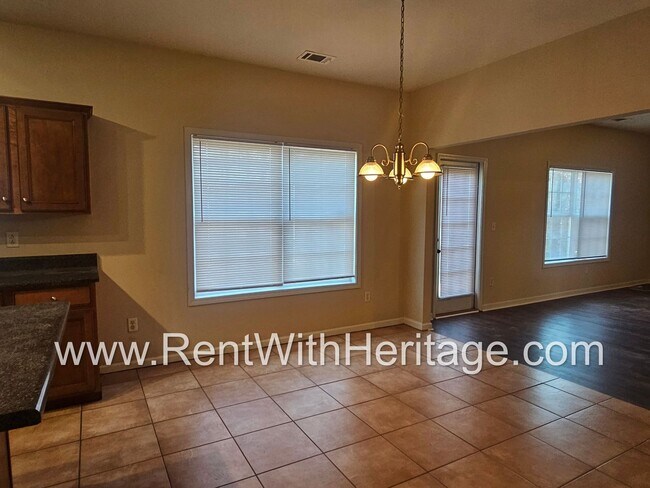 Building Photo - WOW!!...GORGEOUS!!..UPGRADES /AMAZING MASTER/ FENCED YD/ SWIM-TENNIS