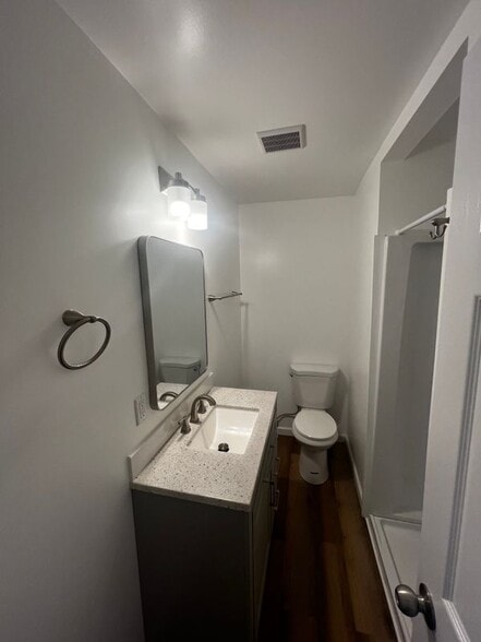 Building Photo - 1801 Woodson Dr SW